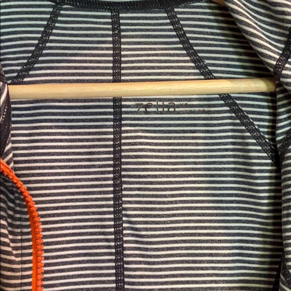 Zella Running Jacket - Picture 2 of 4